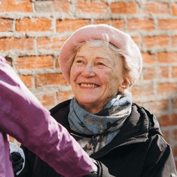Tukea vuodeksi vanhukselle – aineeton lahja