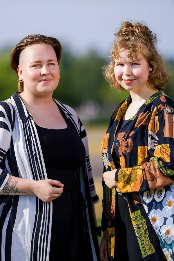 Sateenkaarikaverit Susanna ja Ida kertovat kokemuksiaan HelsinkiMission kaveripareina.